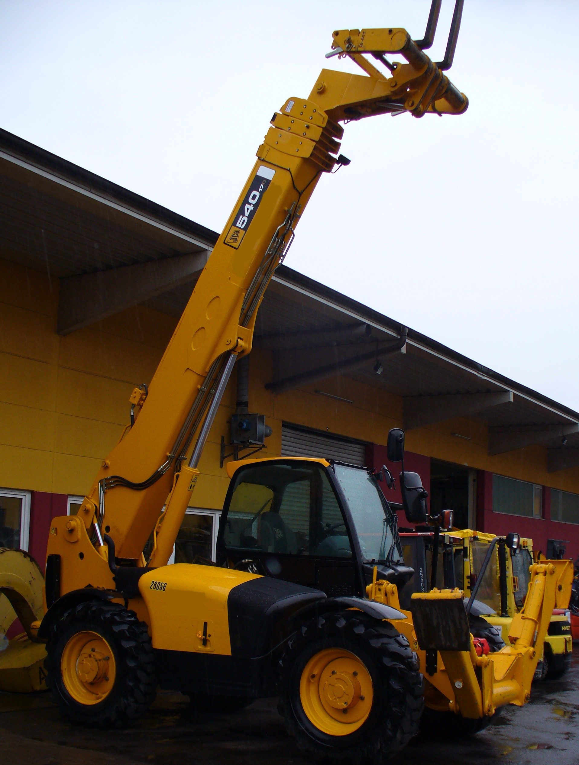 Teleskoplader Teleskopstapler telescopic loader carretilla telescopica cargador telescopico  JCB 540-170 year 2006.jpg